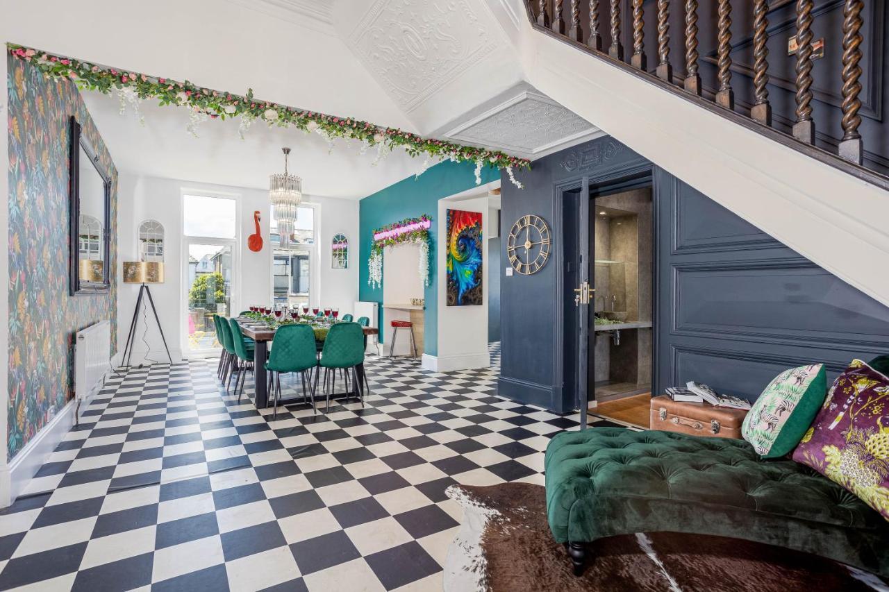 Casa vacanze Empress Hall By Charles Alexander Short - Sleeps 20