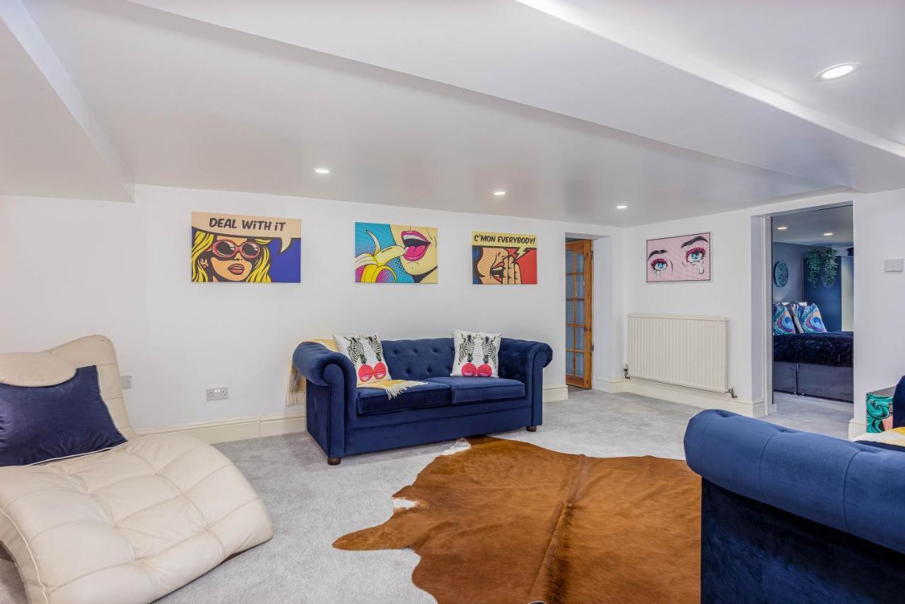 Casa vacanze Empress Hall By Charles Alexander Short - Sleeps 20